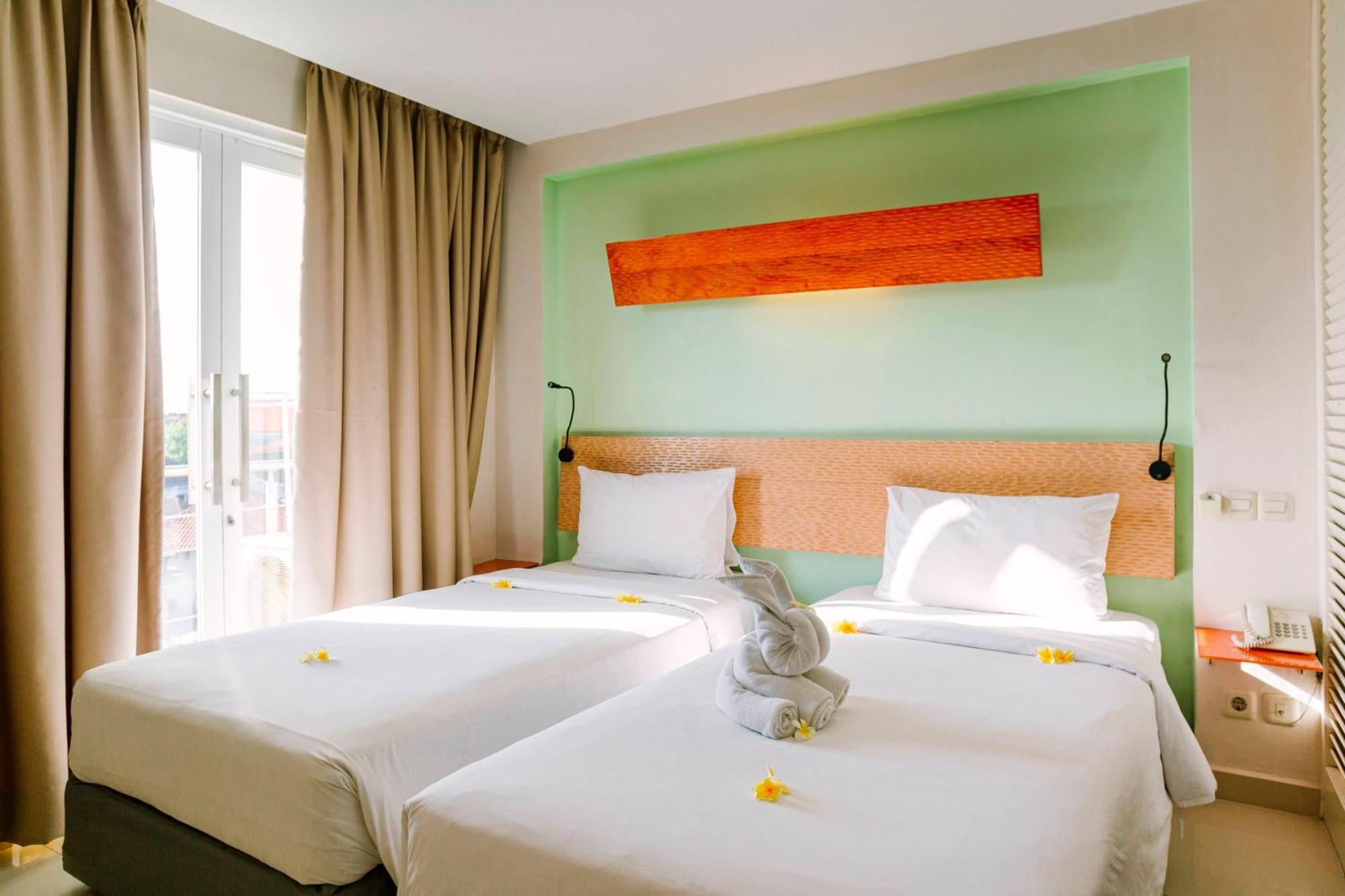 Harris Hotel & Residences Riverview Kuta, Bali Кута Екстер'єр фото