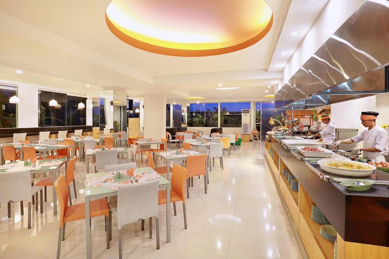 Harris Hotel & Residences Riverview Kuta, Bali Кута Екстер'єр фото